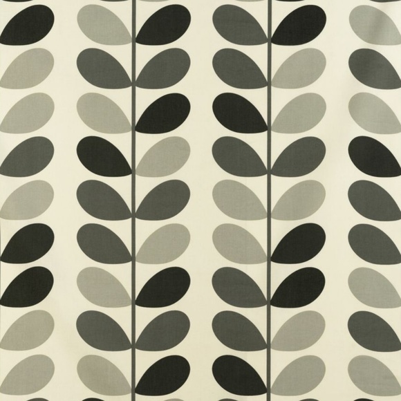 Meet your Posher, Gretchen - Picture 1 of 1